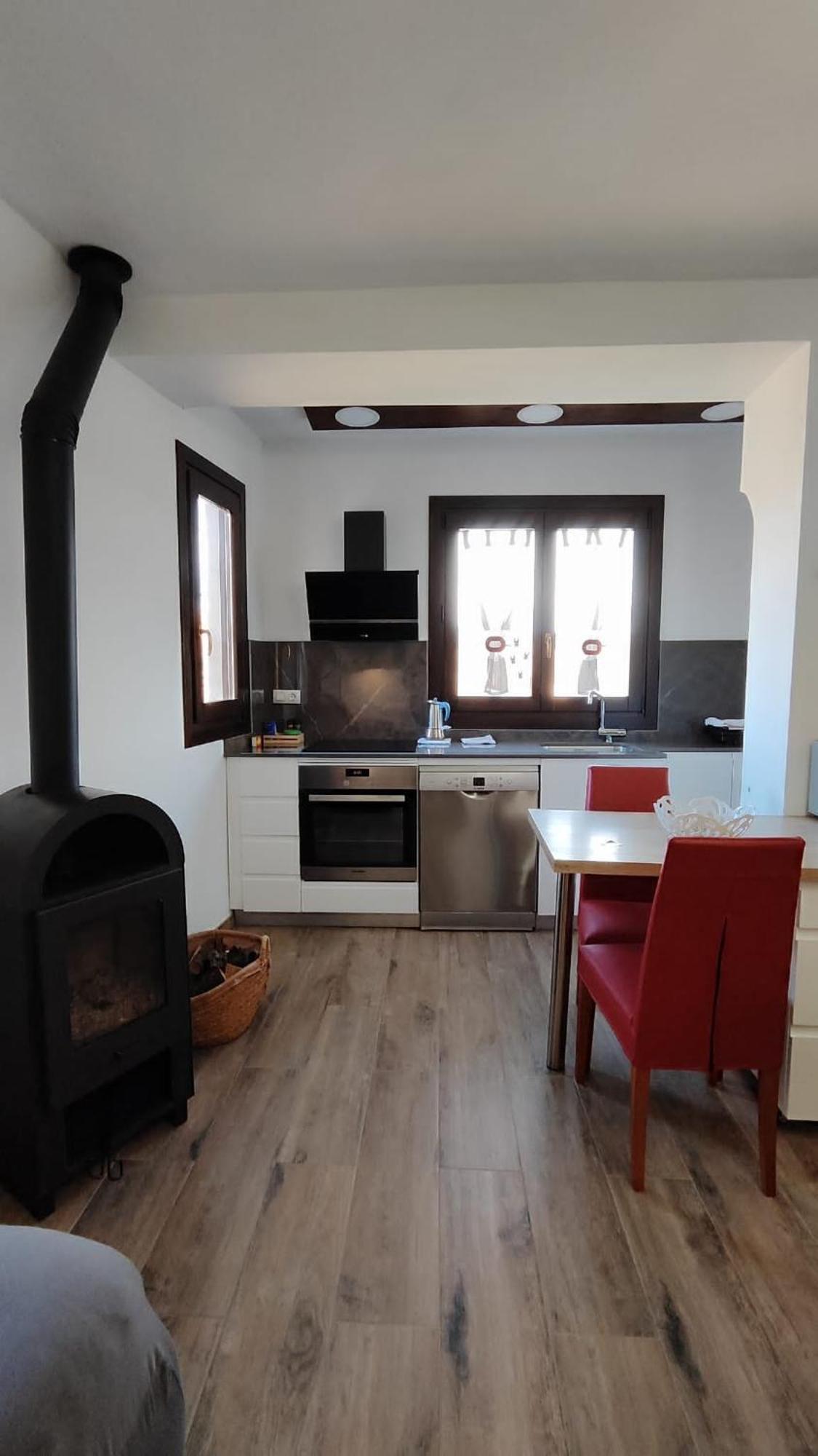 Cr Vista Alegre Villa Mazaleon Екстериор снимка